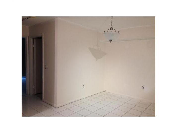 11780 SW 18 ST # 215-2, Miami, FL 33175