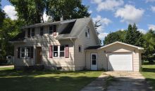 313 Roberts Ave NE Warroad, MN 56763