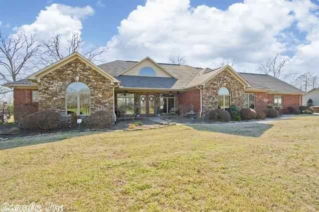 11026 Plantation Lake Rd, Scott, AR 72142