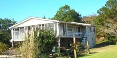 312 W Danube St, Nags Head, NC 27959