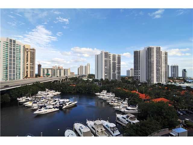 3500 MYSTIC POINTE DR # 905, Miami, FL 33180