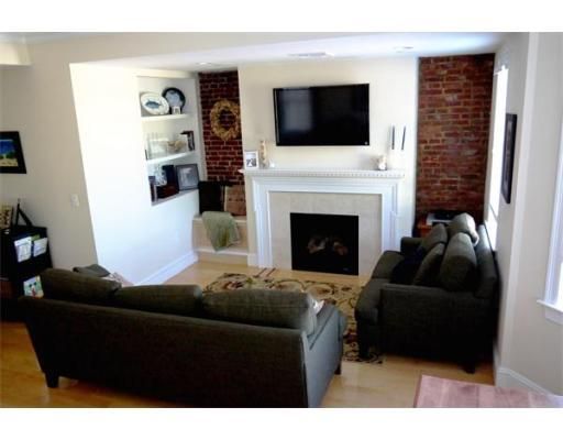 29 M St #2, Boston, MA 02127