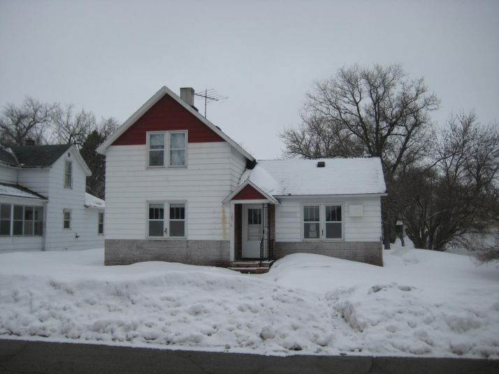 109 4th Street NE, Barnesville, MN 56514