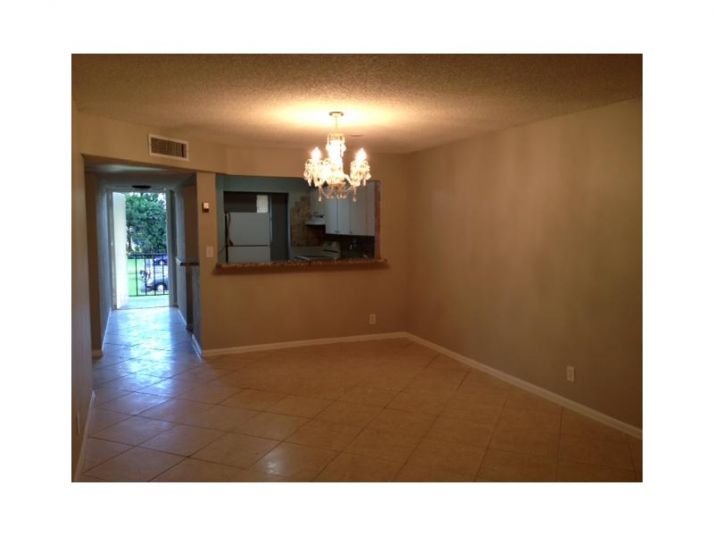 7925 FAIRVIEW DR # 210, Fort Lauderdale, FL 33321