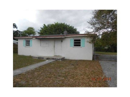 3010 SW 40 AV, Hollywood, FL 33023