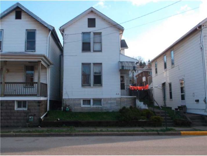 162 Main St, New Eagle, PA 15067