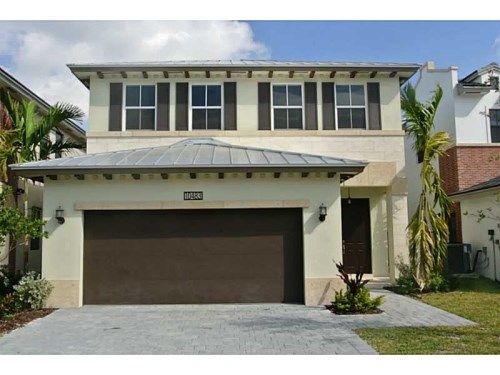 10483 NW 70 LANE, Miami, FL 33178