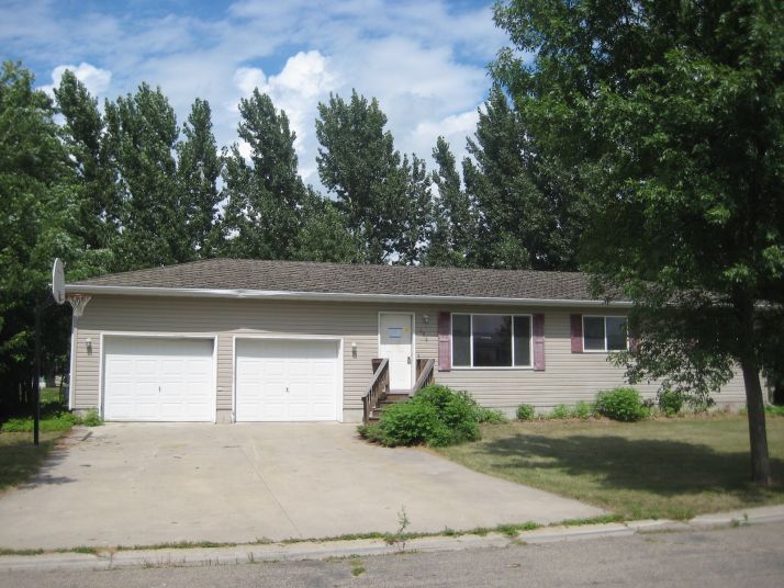 505 10th Ave SE, Barnesville, MN 56514