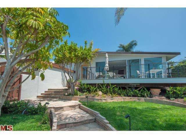 244 Bellino Dr, Pacific Palisades, CA 90272