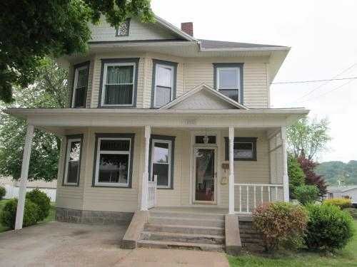 180 S 2nd Ave, Middleport, OH 45760