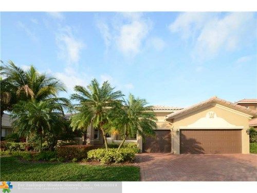 11884 NW 69TH PL, Pompano Beach, FL 33076