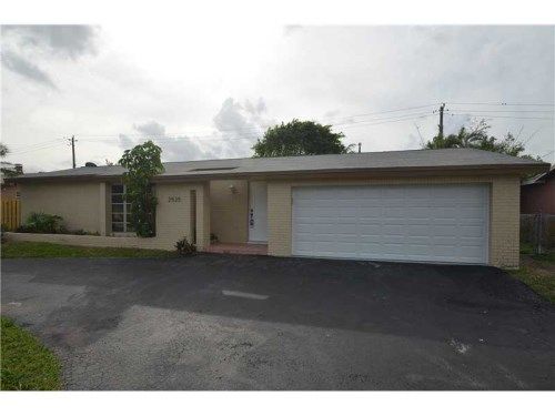 2525 NW 105TH LN, Fort Lauderdale, FL 33322