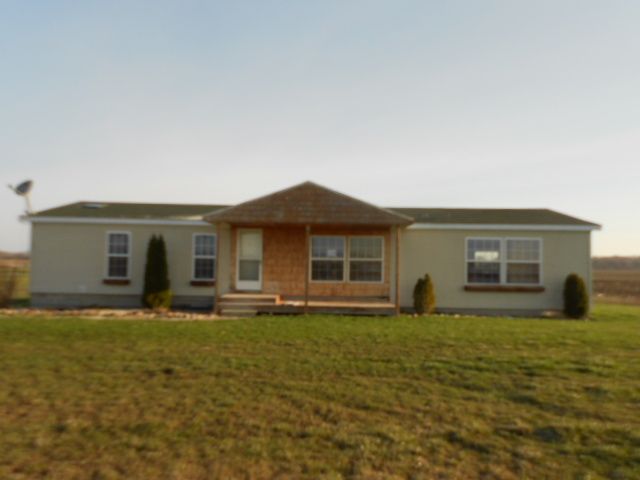 10222 Metcalf Rd, Avoca, MI 48006