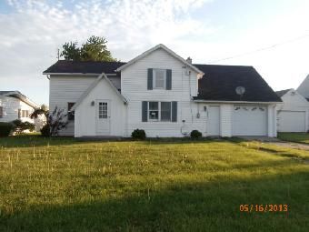 11613 Hoagland Rd, Hoagland, IN 46745