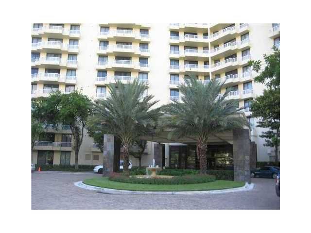 3300 191 ST # 1807, Miami, FL 33180