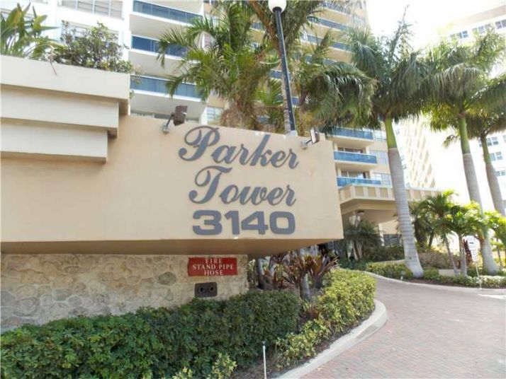 3140 S OCEAN DR # 703, Hallandale, FL 33009