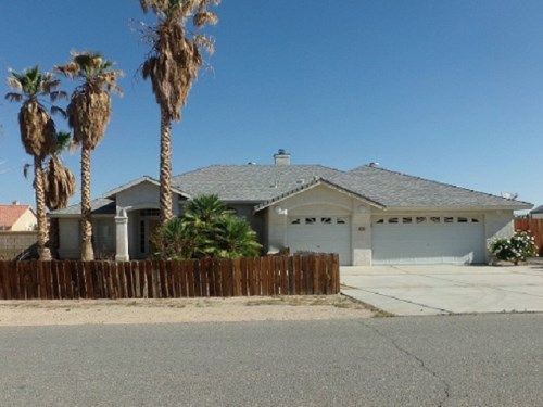 9663 Raymond Avenue, California City, CA 93505