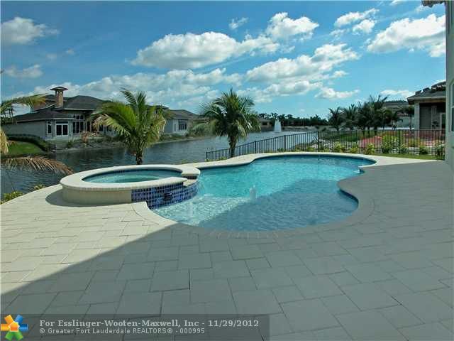 10221 BLUE PALM ST, Fort Lauderdale, FL 33324