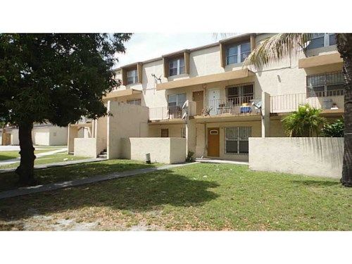 1940 NW 4 CT # 2, Miami, FL 33136