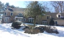 2219 Deerfield Dr Media, PA 19063