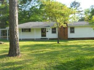 405 Pine Ridge Rd, Jackson, MS 39206