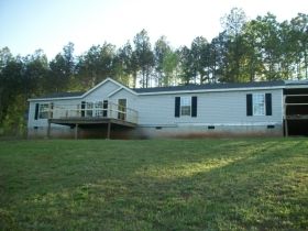 430 Douglas Creek Rd, Flovilla, GA 30216