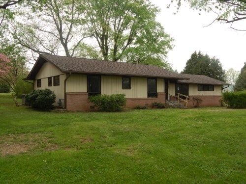 2104 Elam Rd, Murfreesboro, TN 37127