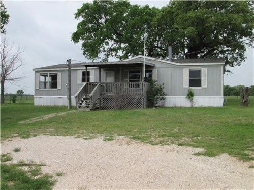 2959 Tokio Rd, West, TX 76691