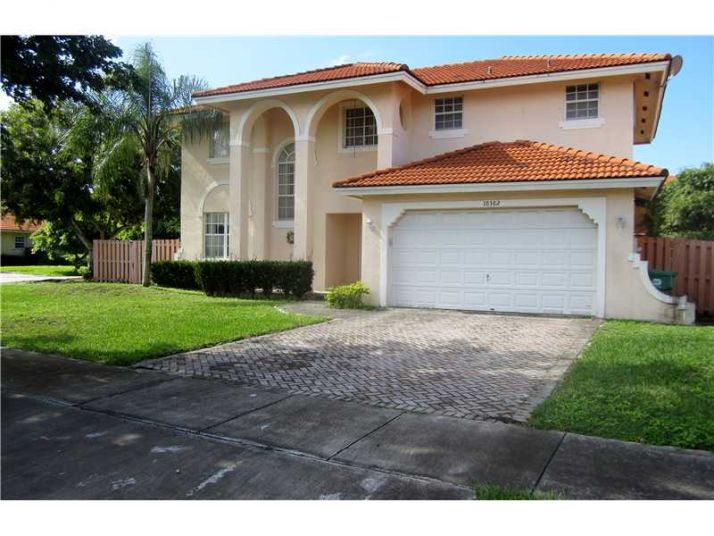 10362 SW 158 CT, Miami, FL 33196