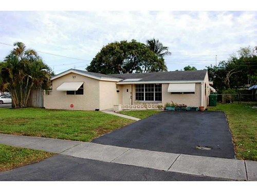 6980 SW 30 ST, Hollywood, FL 33023