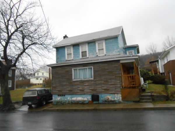 321 Forest St, Gallitzin, PA 16641