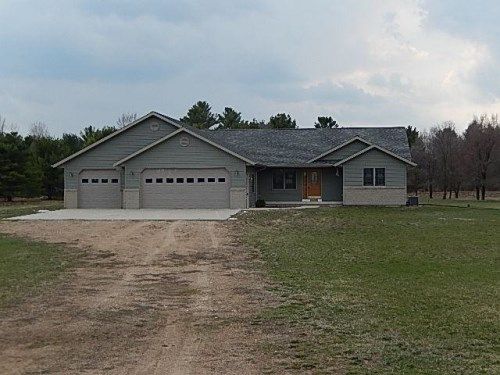 N10643 Petersen Rd, Marion, WI 54950