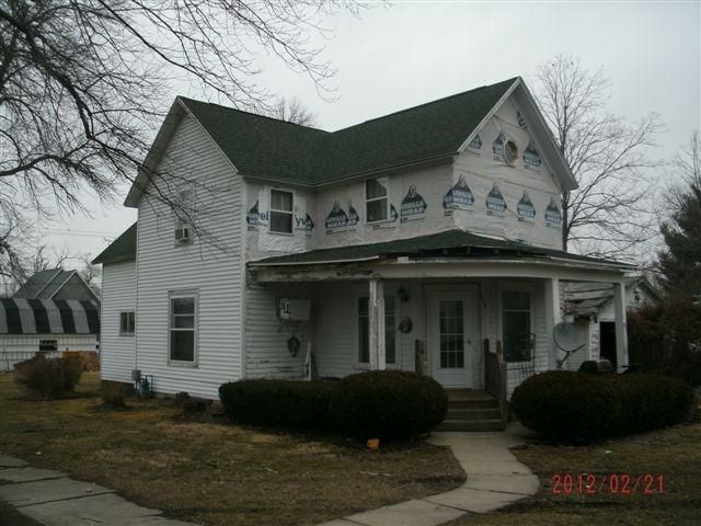 416 W Cummings St, Brook, IN 47922