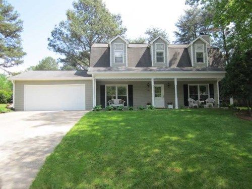 130 Crabtree Drive, Roswell, GA 30076