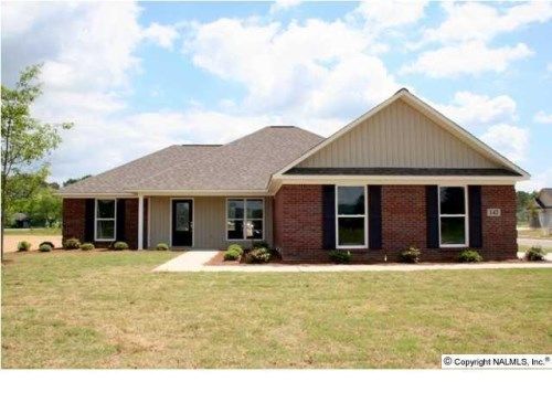 142 Chestnut Cove, Owens Cross Roads, AL 35763