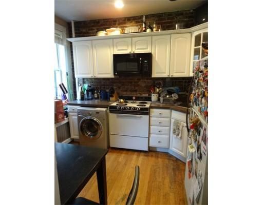 34 Grove St #3, Boston, MA 02114