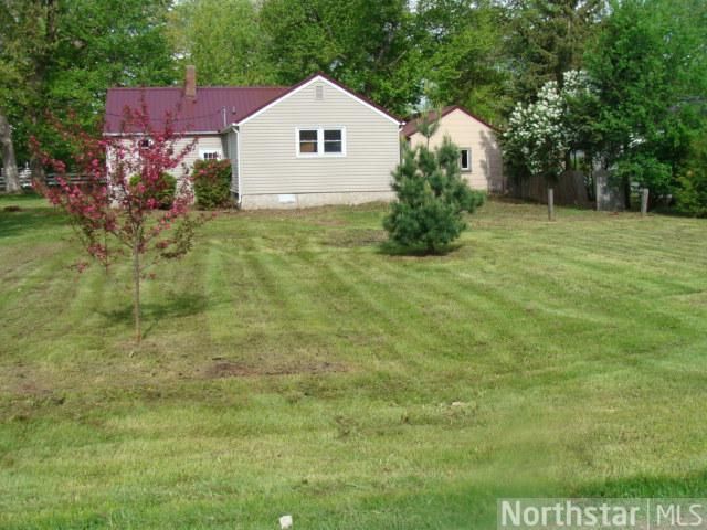 302 N Prospect Ave, Ogilvie, MN 56358