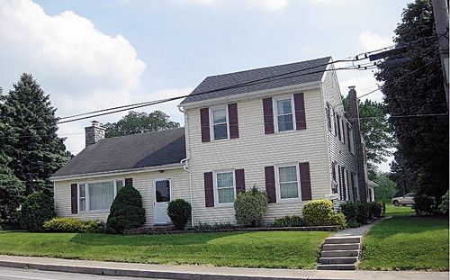 360 E MAIN STREET, Landisville, PA 17538