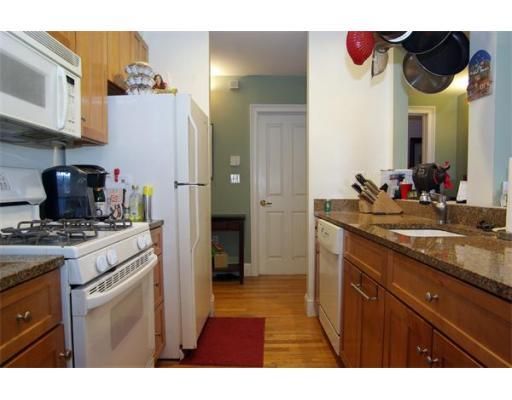 1682 Washington St. #6, Boston, MA 02118