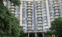 20 N Tower Rd Apt 10g Oak Brook, IL 60523