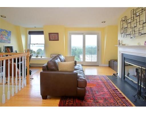 390 East 8th #3, Boston, MA 02127