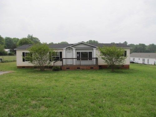 810 Amethyst Ln, Inman, SC 29349