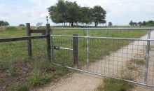 1578 Bugtussle Ln Luling, TX 78648