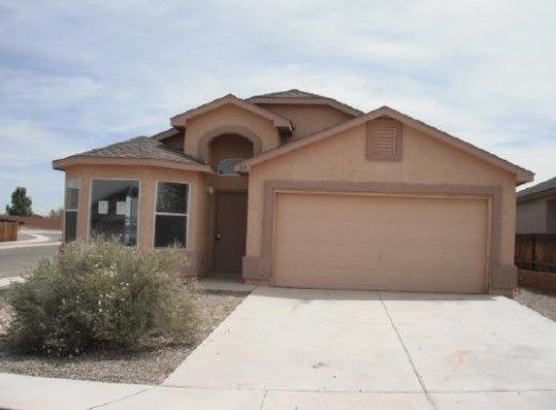 124 Avenida Jardin, Los Lunas, NM 87031