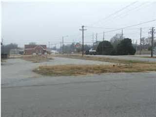 00 2nd St West, Muscle Shoals, AL 35661