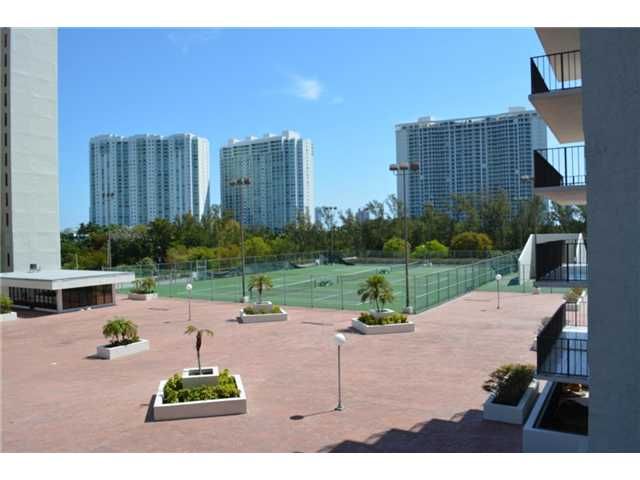 18151 NE 31 CT # 504, North Miami Beach, FL 33160