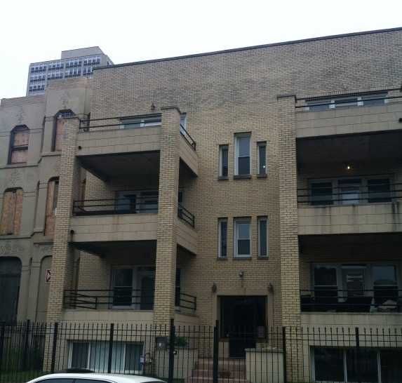 3527 S King Dr Apt 2s, Chicago, IL 60653