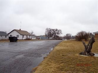 602 Oak St, Big Springs, NE 69122