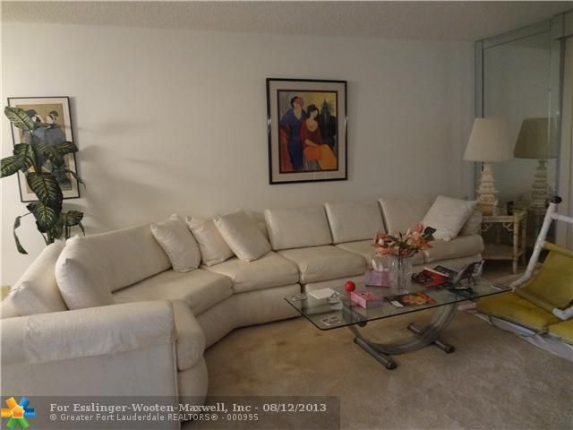 10145 Sunrise Lakes Blvd # 303, Fort Lauderdale, FL 33322