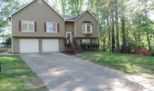 2717 Braemore Gln Powder Springs, GA 30127